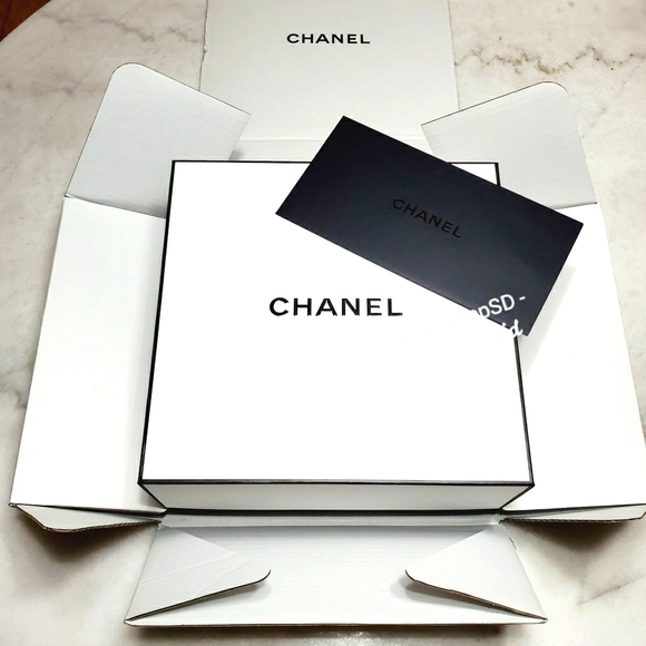 Chanel Large white & black gift box SET stuffing tissue envelope AUTHENTIC NEW - Picture 3 of 6